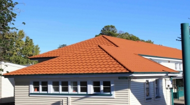 彩石金属瓦广泛应用于风景区、别墅屋面